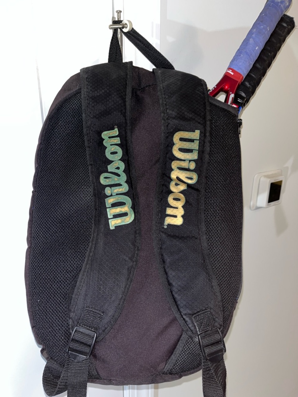Used Wilson Tennis PRO TOUR K Factor Black Gold Racquet hipster Bag Backpack - Picture 4 of 4
